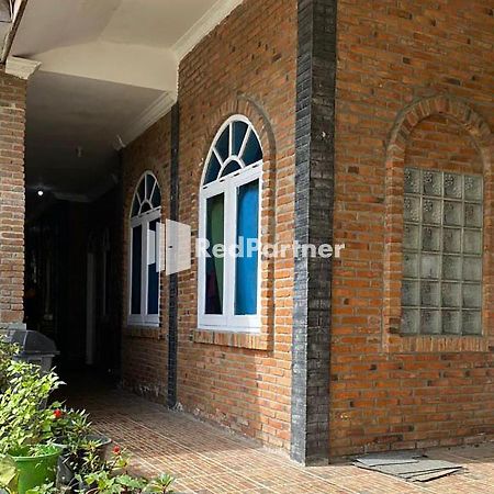 Friendjoss Homestay Laugumba Redpartner Berastagi Extérieur photo