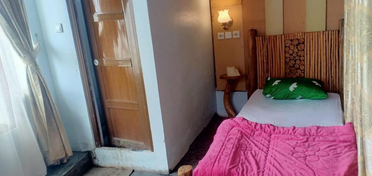 Friendjoss Homestay Laugumba Redpartner Berastagi Extérieur photo